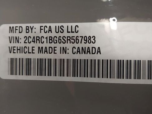 Used 2025 Chrysler Pacifica Select image 34