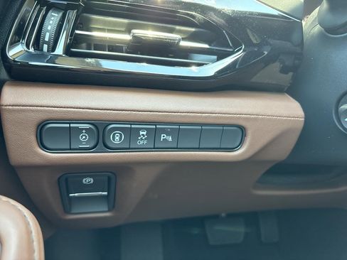 Certified 2024 Acura MDX FWD w/ Technology Package image 20