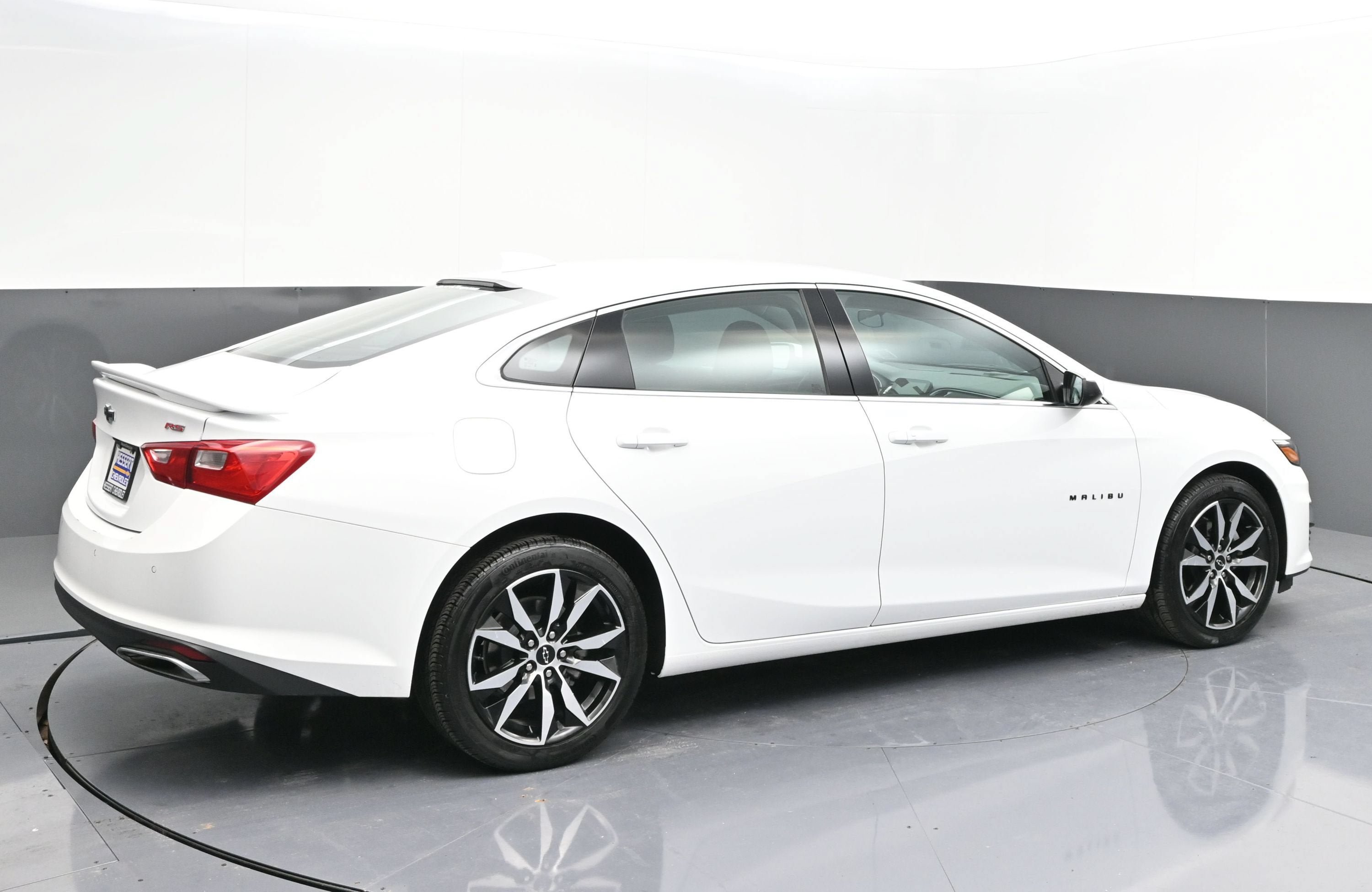 Certified 2024 Chevrolet Malibu RS FWD image 8