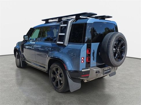 Certified 2025 Land Rover Defender 110 X-Dynamic SE image 7