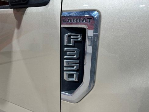 Used 2017 Ford F350 Lariat image 8