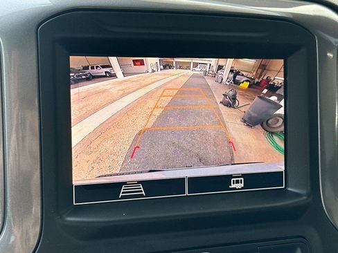 Certified 2025 Chevrolet Silverado 1500 Custom image 25