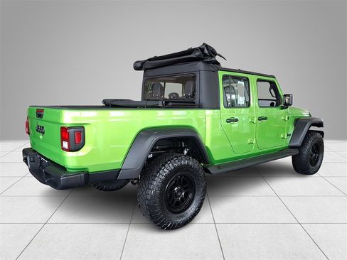New 2025 Jeep Gladiator Sport image 4