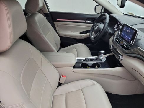 Used 2020 Nissan Altima 2.5 Platinum image 21