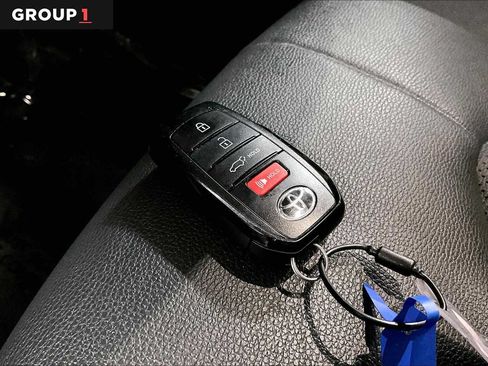 Certified 2025 Toyota Grand Highlander AWD image 15