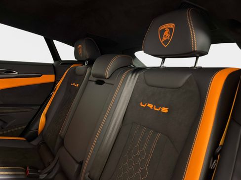 Used 2023 Lamborghini Urus S AWD/4WD image 36