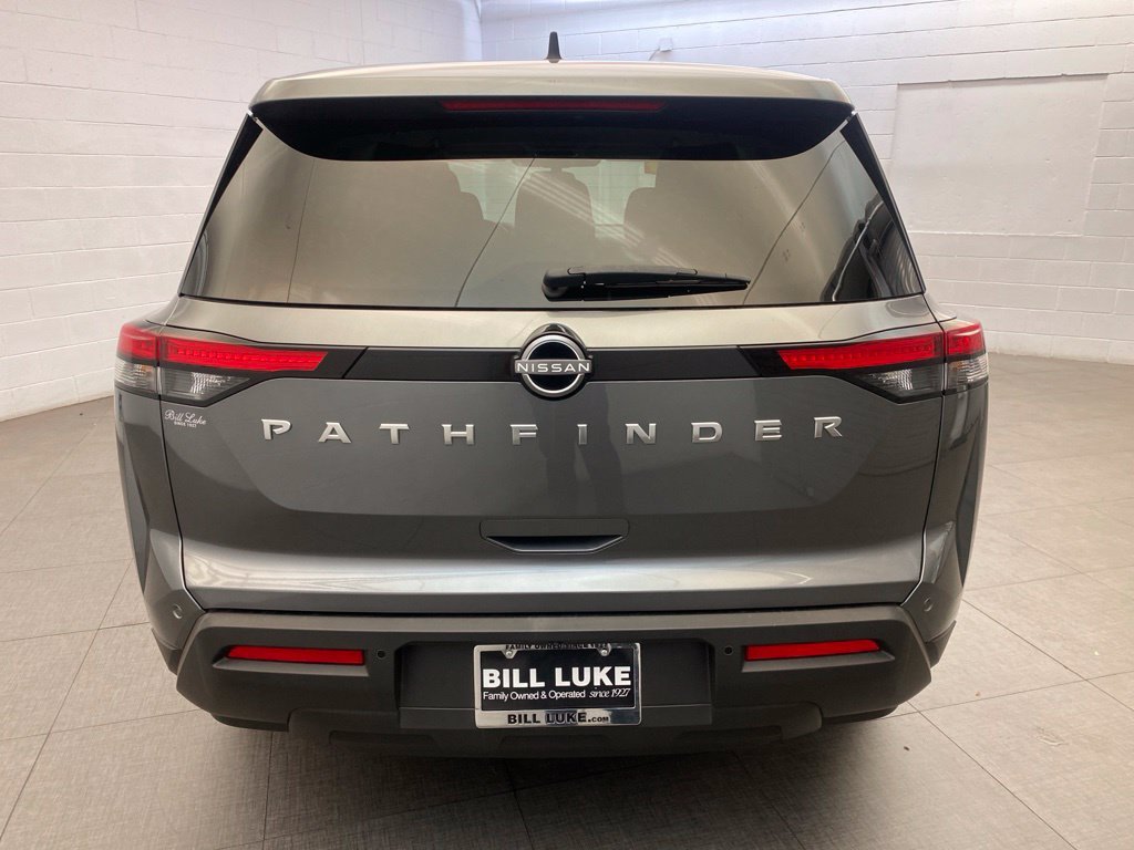 Used 2024 Nissan Pathfinder S FWD image 8