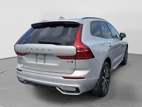 Used 2025 Volvo XC60 B5 Plus w/ Protection Package Premier AWD/4WD image 5