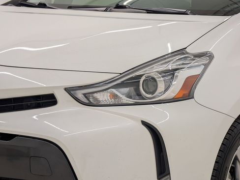 Used 2015 Toyota Prius V Five w/ Advanced Technology Package image 11