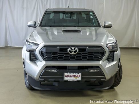 Used 2024 Toyota Tacoma TRD Sport w/ TRD Sport Premium Package AWD/4WD image 5