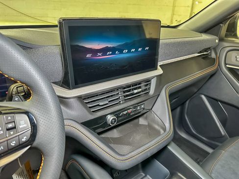 New 2026 Ford Explorer Tremor AWD/4WD image 34