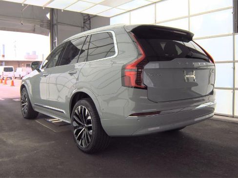 Used 2026 Volvo XC90 B6 Plus AWD/4WD image 4