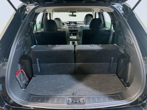 Used 2023 Mitsubishi Outlander ES AWD/4WD image 18