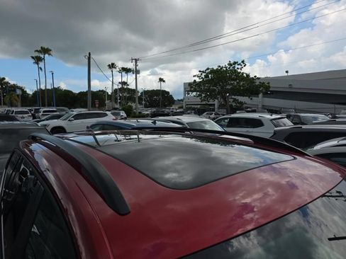 Used 2024 Volkswagen Atlas SE FWD image 6