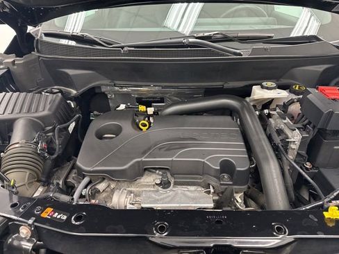 Used 2025 Chevrolet Equinox LT w/ Convenience Package II image 38