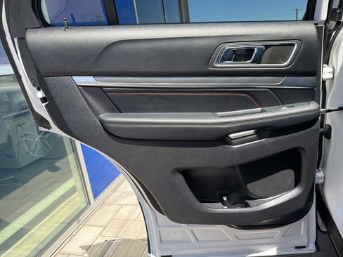 Used 2018 Ford Explorer Sport w/ Equipment Group 401A AWD/4WD image 21