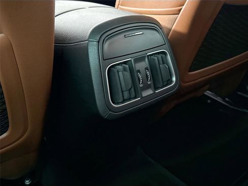 Used 2022 Maserati Levante GT image 37