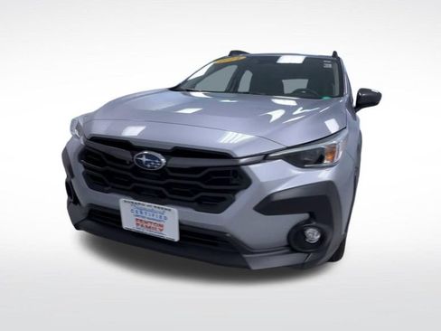 Used 2024 Subaru Crosstrek 2.0i Premium AWD/4WD image 3