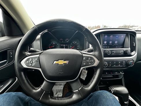 Used 2021 Chevrolet Colorado LT w/ Fleet Safety Package image 11