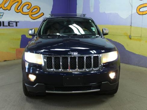 Used 2012 Jeep Grand Cherokee Overland image 3