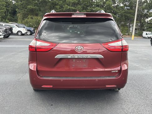 Used 2015 Toyota Sienna Limited FWD image 16