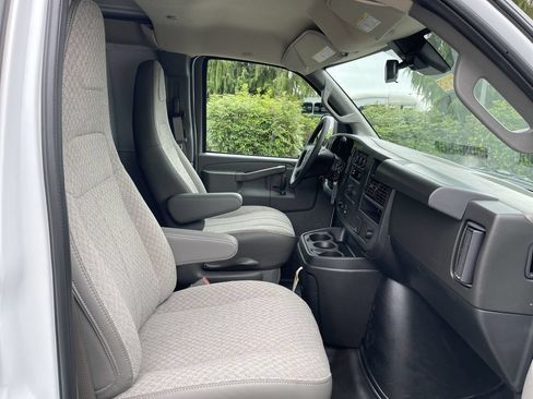 New 2026 GMC Savana 3500 w/ Driver Convenience Package RWD image 23