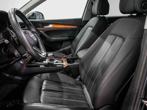 Used 2023 Audi Q5 2.0T Premium w/ Convenience Package image 17