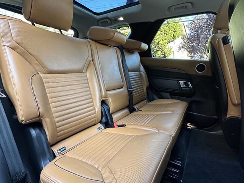 Used 2017 Land Rover Discovery HSE Luxury image 20