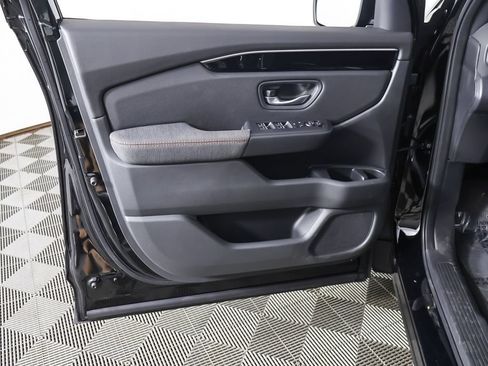 New 2026 Honda Pilot Sport image 13