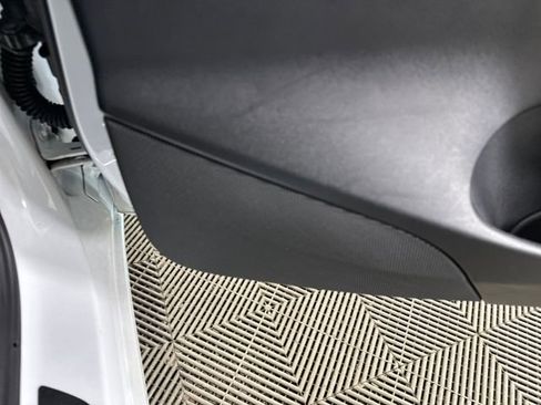 Used 2023 Tesla Model 3 Standard Range image 28