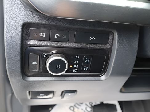 Used 2024 Ford F250 Lariat w/ FX4 Off-Road Package AWD/4WD image 19