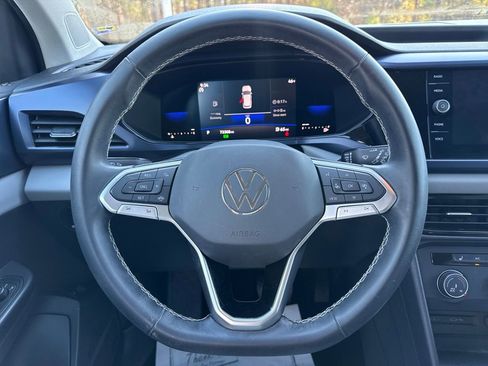 Used 2022 Volkswagen Taos SE image 18