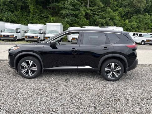 Certified 2023 Nissan Rogue SL w/ SL Premium Package AWD/4WD image 2