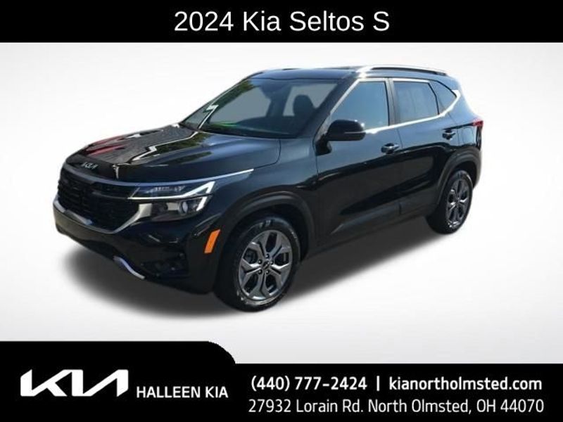Certified 2024 Kia Seltos S image 1