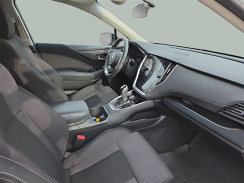 Used 2020 Subaru Outback Premium image 10