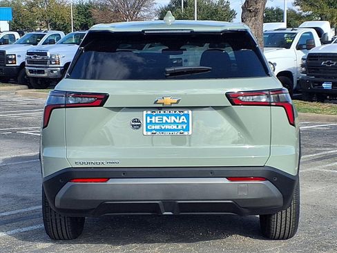 New 2026 Chevrolet Equinox LT w/ Convenience Package II image 5