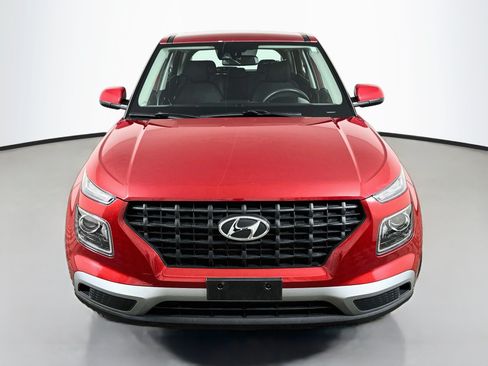 Used 2021 Hyundai Venue SE FWD image 2