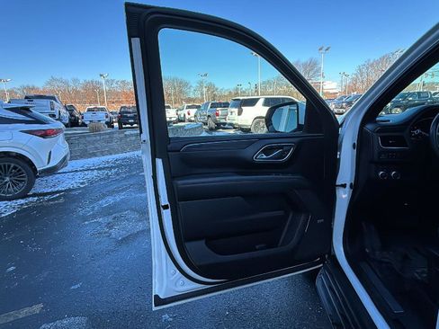 Certified 2023 GMC Yukon SLT w/ SLT Luxury Package image 25