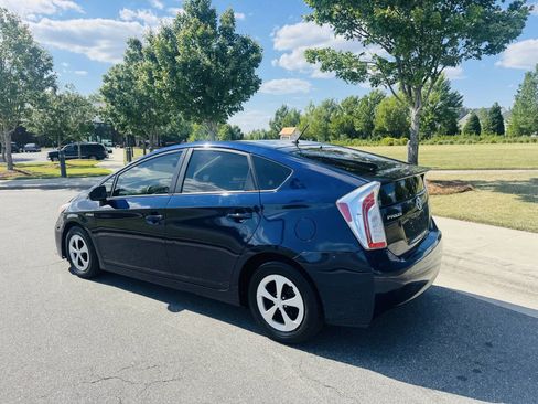 Used 2015 Toyota Prius Two FWD image 7