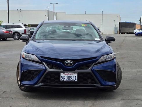 Used 2024 Toyota Camry SE w/ Convenience Package FWD image 2