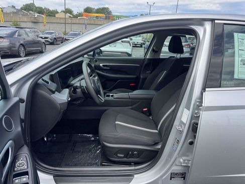 Used 2025 Hyundai Sonata SEL FWD image 22