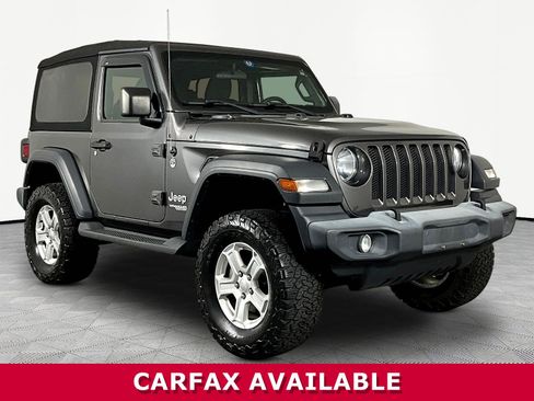 Used 2018 Jeep Wrangler Sport AWD/4WD image 3