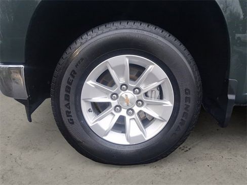 Used 2025 Chevrolet Silverado 1500 LT image 14