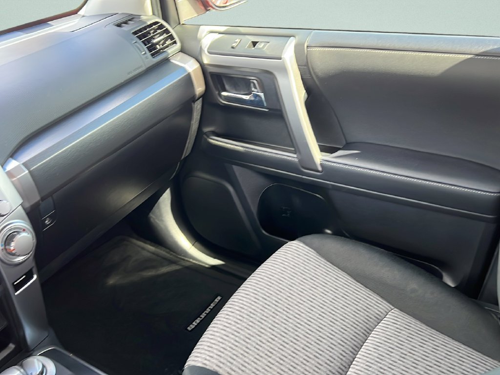Used 2024 Toyota 4Runner SR5 AWD/4WD image 13