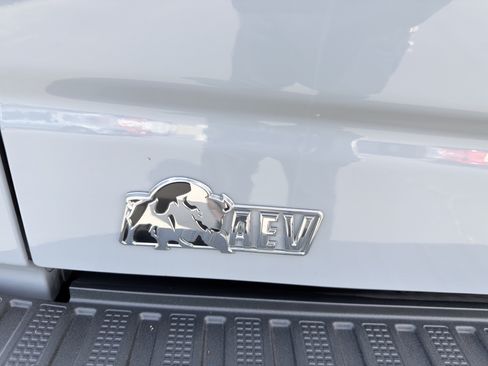 Used 2024 GMC Sierra 1500 AT4X w/ AT4X AEV Edition AWD/4WD image 53