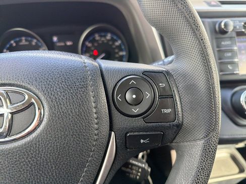 Used 2017 Toyota RAV4 LE image 13
