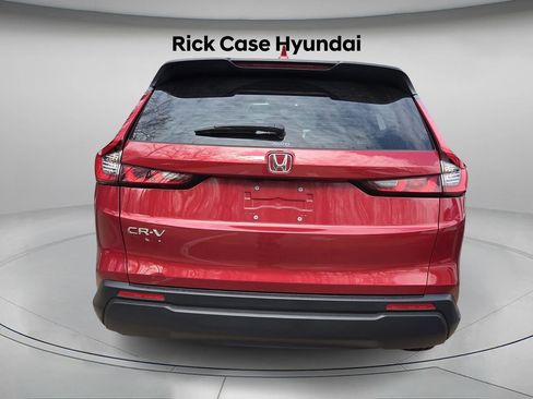 Used 2023 Honda CR-V LX image 5