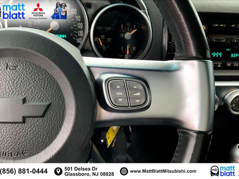 Used 2004 Chevrolet SSR w/ Preferred Equipment Group image 21