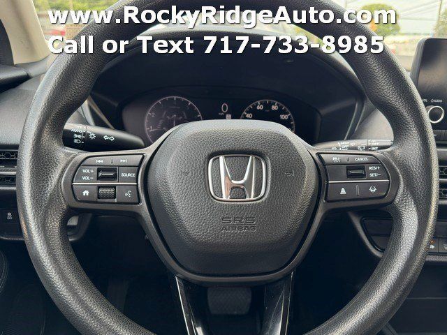 Used 2023 Honda HR-V LX image 11