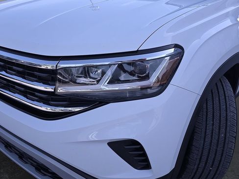 Used 2021 Volkswagen Atlas Cross Sport SE FWD image 43